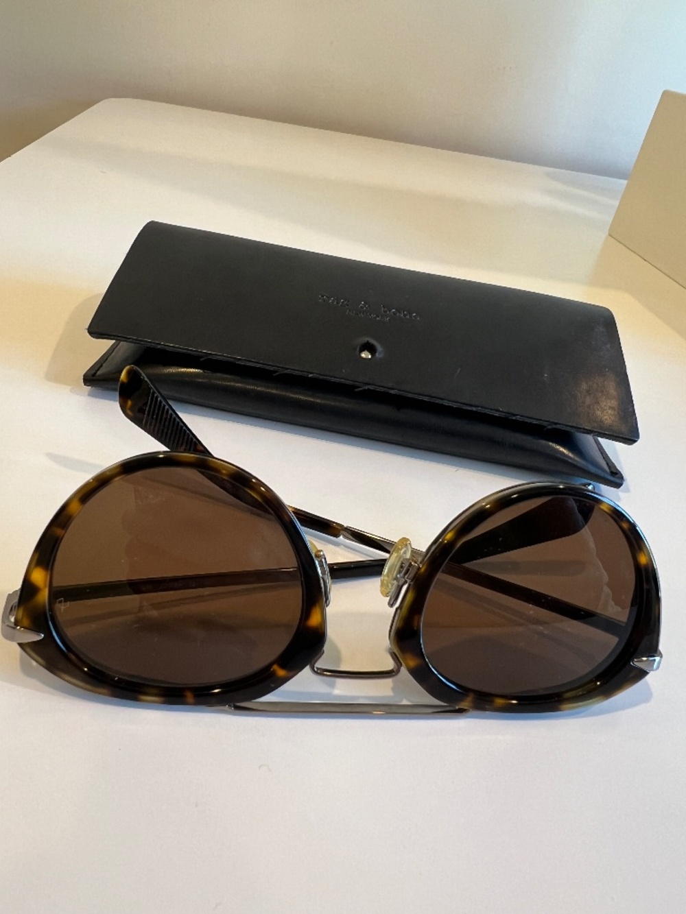 rag & bone Havana Tortoise Shell Double-Bridge Sunglasses w/ Case